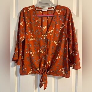 Lightweight blouse. I’m a size 6 and 5’4”.